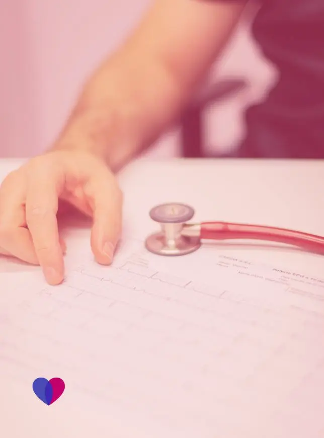 visita-cardiologica-con-ECG